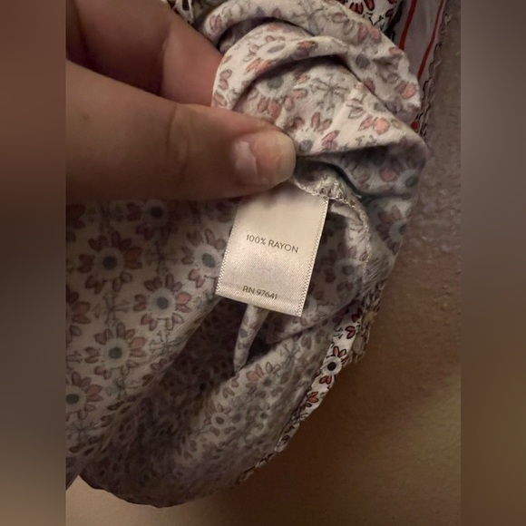 J. Jill 3/4 Sleeved V-Neck Floral Blouse L - Picture 5 of 9